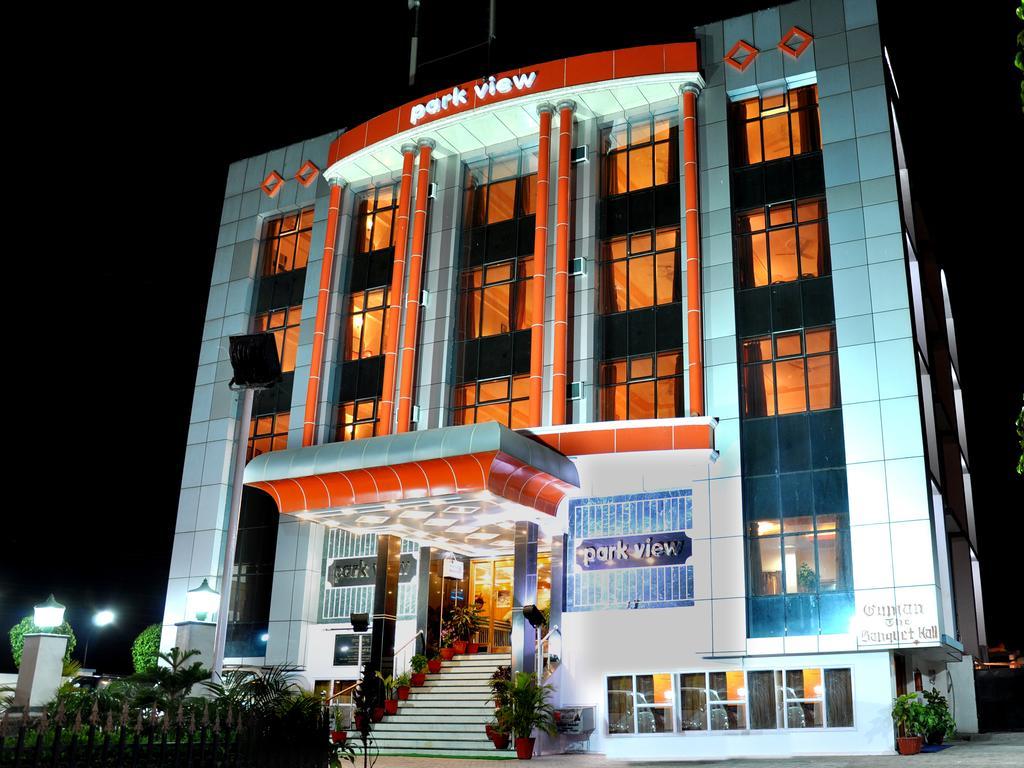 Hotel Park View Haridwar Bagian luar foto